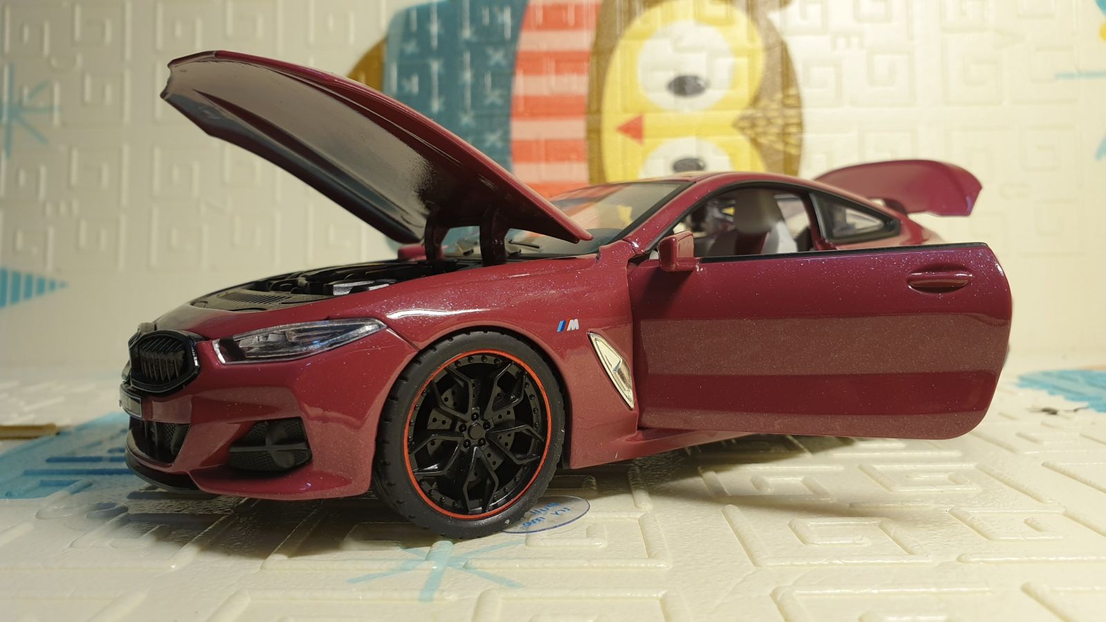 Bóc tách phiên bản BMW X4 M Competition với màu đỏ độc tại Trung Đông