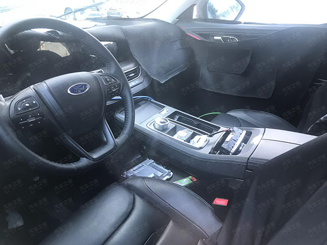 Ford Everest thế hệ mới lộ diện, nhiều trang bị cao cấp như xe sang - 5