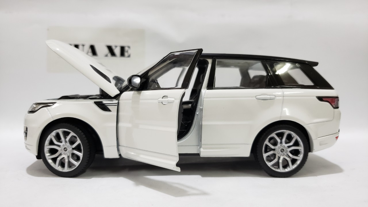 ​Mô Hình Xe Range Rover Sport 1:24 Màu Trắng